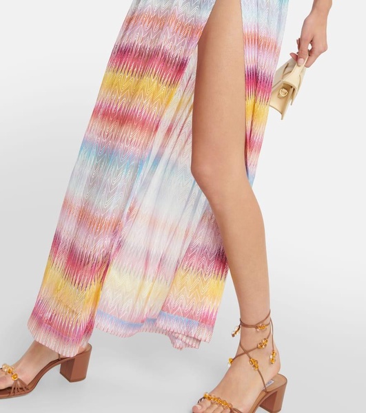 Zig-zag halterneck maxi dress