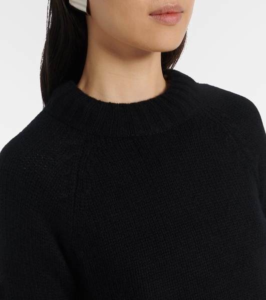 Cashmere sweater