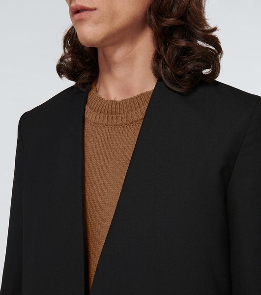 Collarless virgin wool blazer