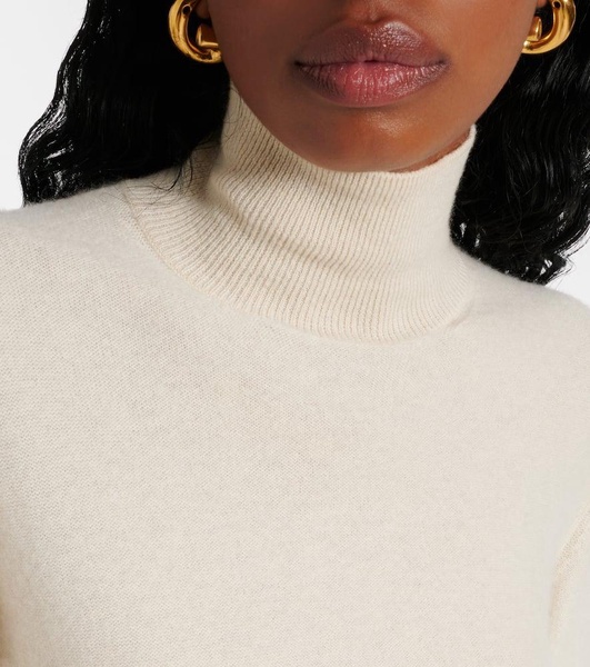 Cashmere turtleneck sweater