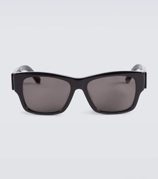 Rectangular sunglasses