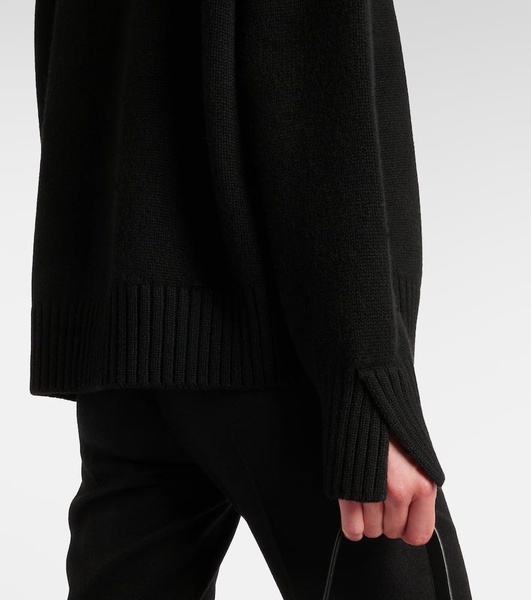 Cashmere turtleneck sweater