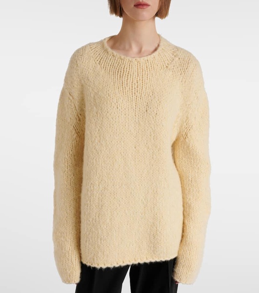 Helfi cashmere sweater