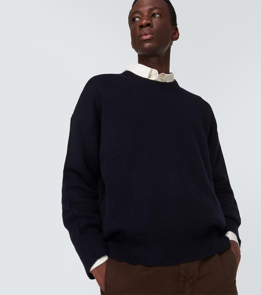 Cashmere sweater