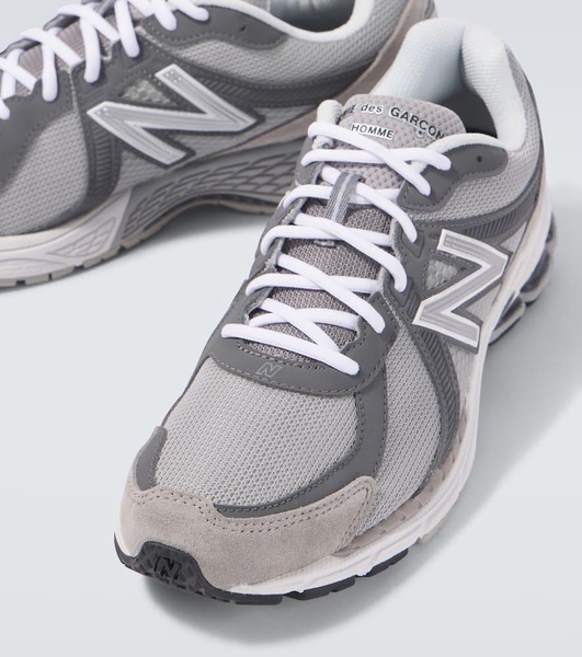 x New Balance MR860 sneakers