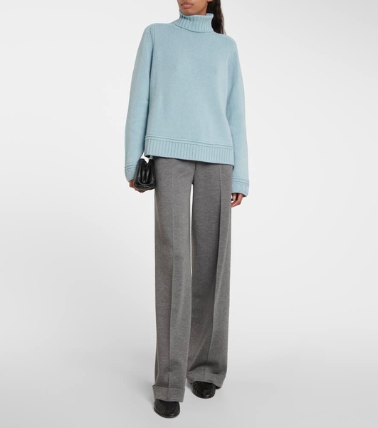 Cashmere and silk pants