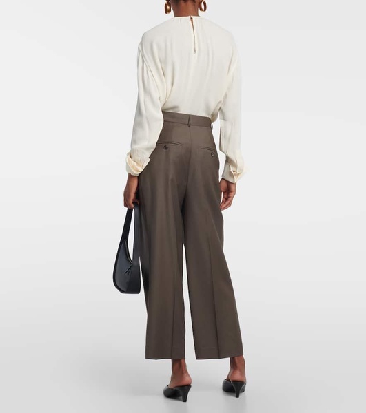 Cropped wool pants 