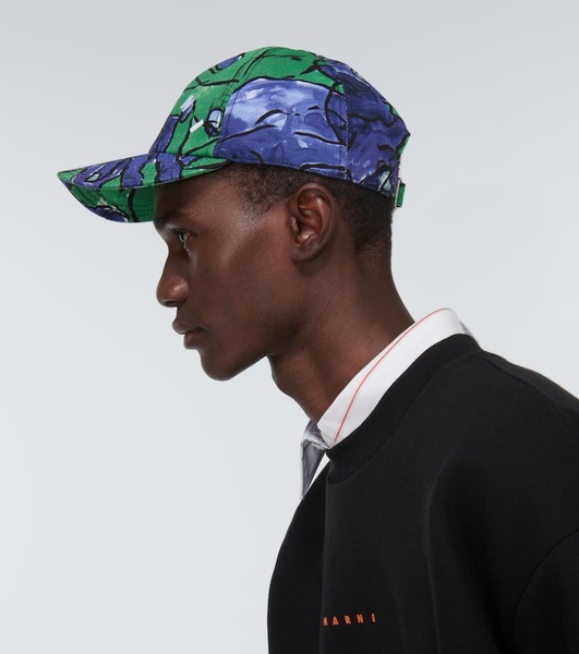 Embroidered cotton baseball cap