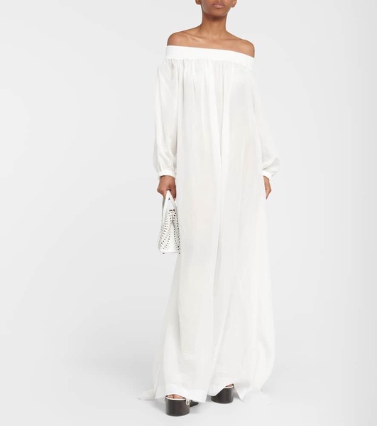 Off-shoulder maxi dress