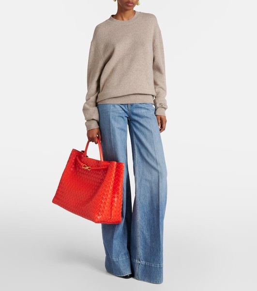 Mid-rise wide-leg jeans