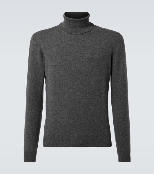 Cashmere turtleneck sweater