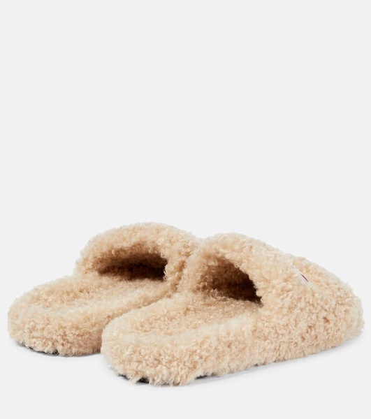 campaign-logo faux-shearling slides