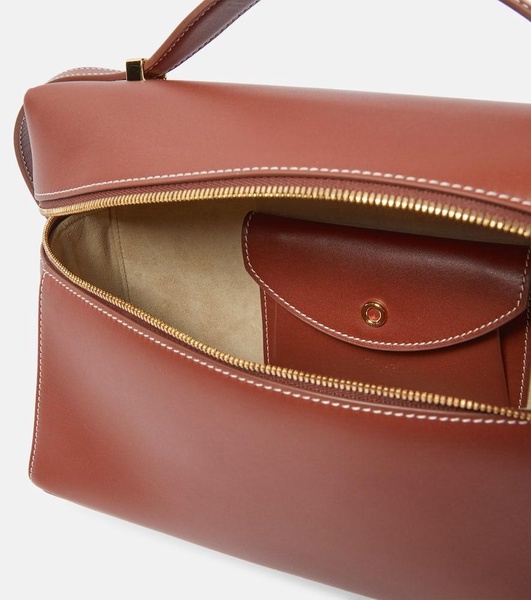 Extra Medium leather shoulder bag 