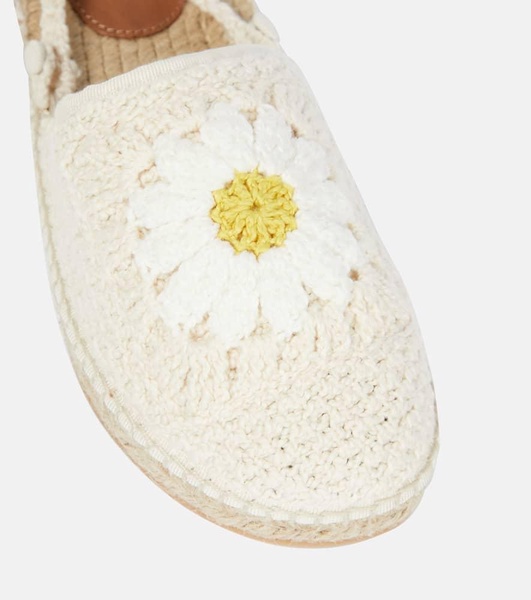 Daisy crochet espadrilles