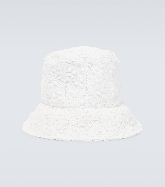 Crochet bucket hat