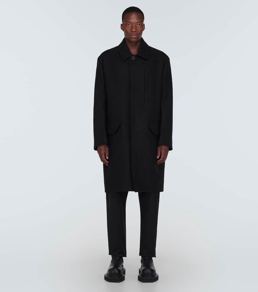 Jumbo virgin wool coat