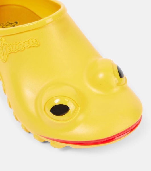 x Wellipets Frog clogs 