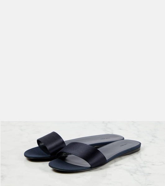 Combo satin slides