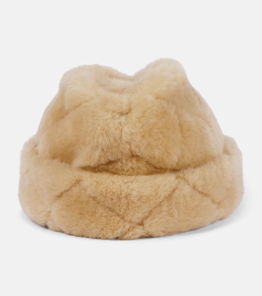 Maggie quilted shearling hat