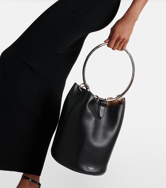 Ring Large leather bucket bag