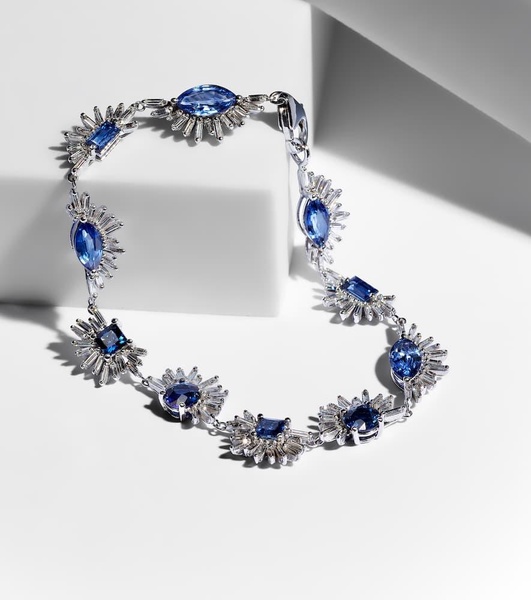 18kt white gold bracelet with sapphires and diamonds