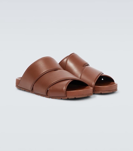 Crossover leather sandals