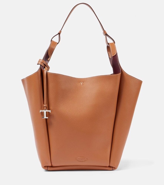 Api Medium leather bucket bag