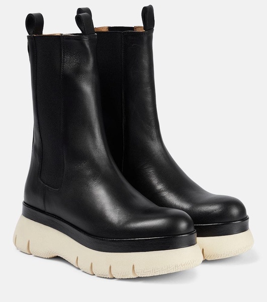 Mecile leather Chelsea boots