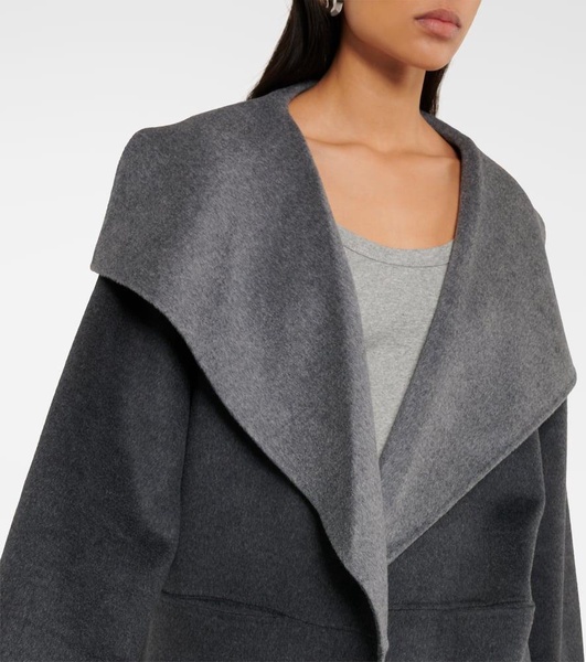 Signature wool and cashmere coat