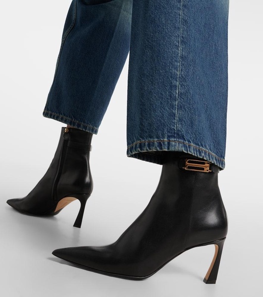 B Buckle 80 leather ankle boots