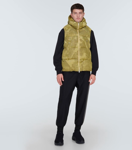 Trompe-l'oeil down vest