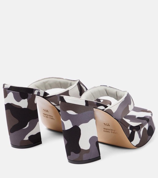 Gia 17 Uni camouflage platform thong sandals