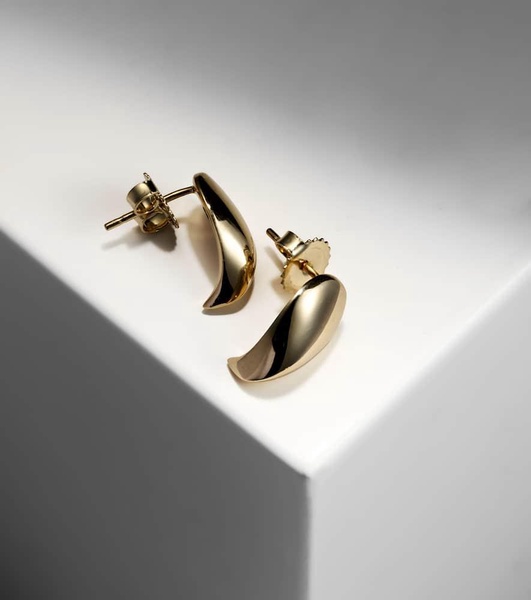 Curved Claw 18kt gold earrings