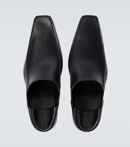 Romeo leather slippers