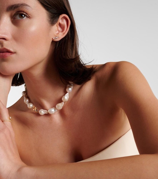 Baroque pearl 14kt gold necklace with diamonds