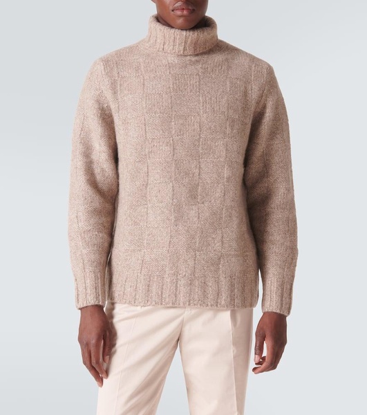 Cashmere and silk sweater