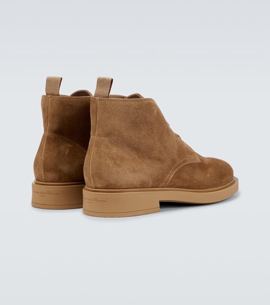 Suede desert boots