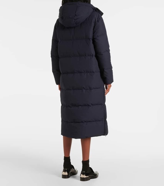 Hooded down coat