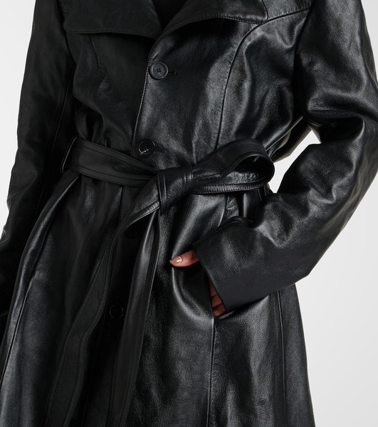 Single-breasted leather coat