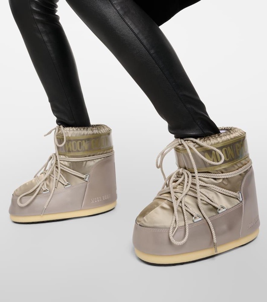 Icon Low Glance satin snow boots