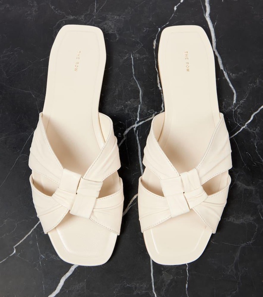 Soft Knot leather slides