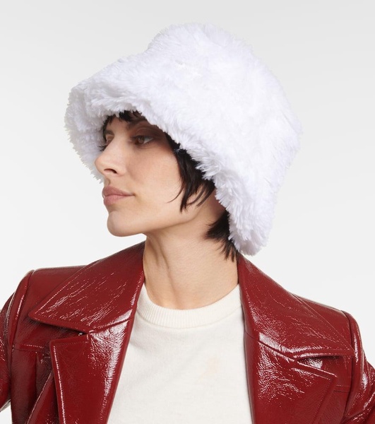 Faux fur bucket hat