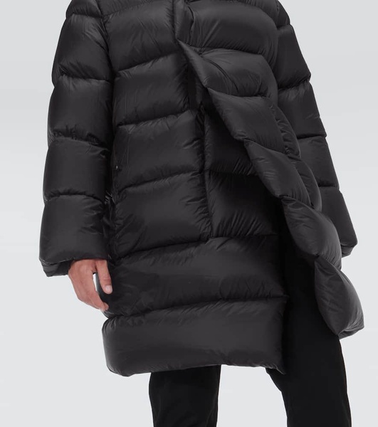 Hooded down coat