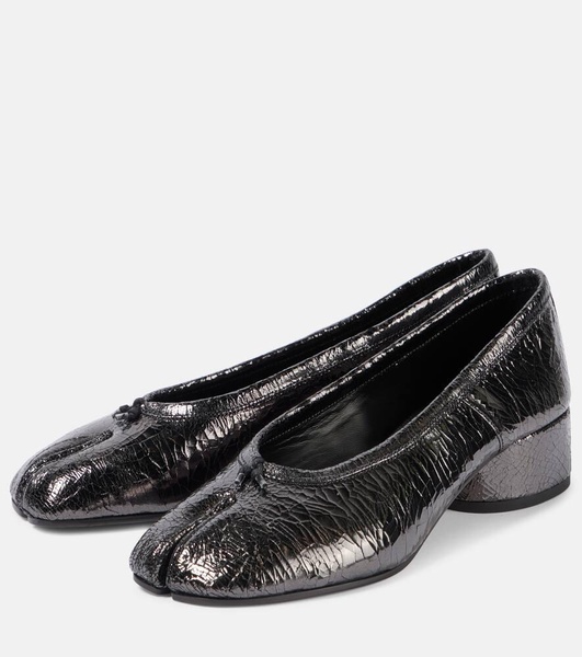 Tabi metallic leather pumps