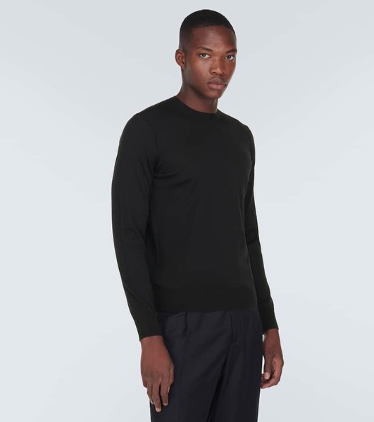 Virgin wool sweater