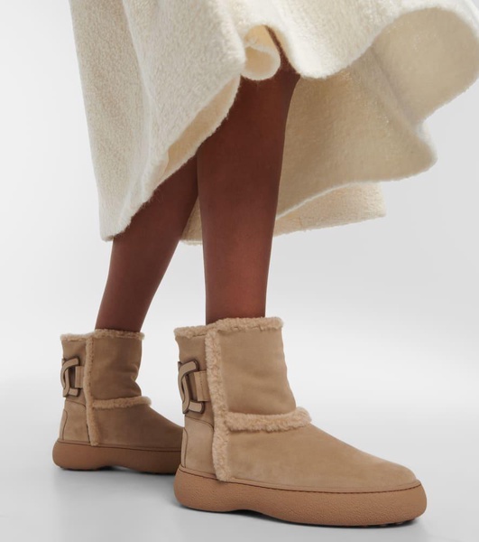 Suede and shearling ankle boots 