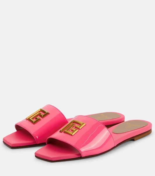 Dafne patent leather slides