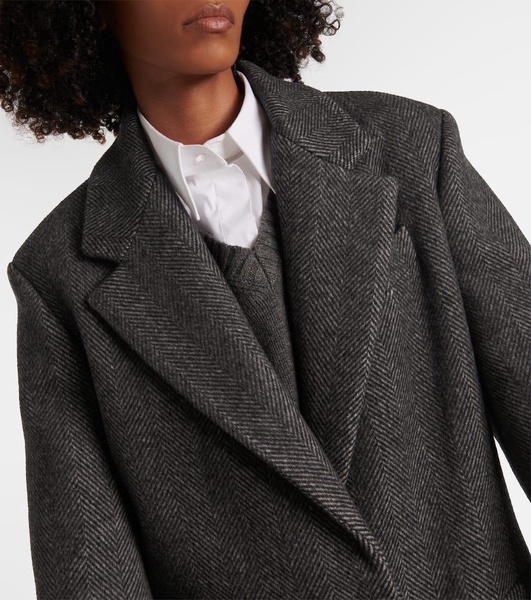 Wool and cashmere overcoat