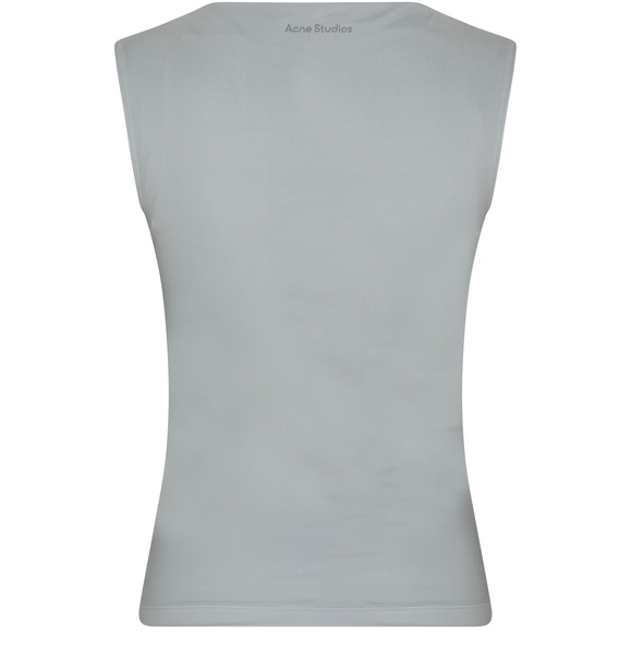 Sleeveless t-shirt