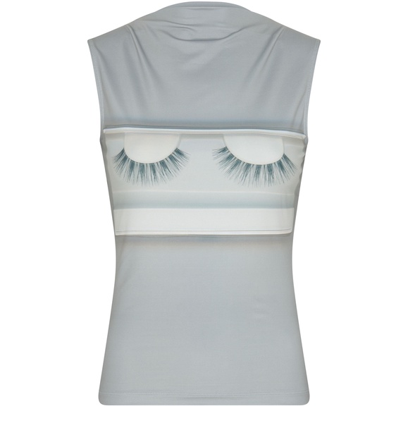 Sleeveless t-shirt